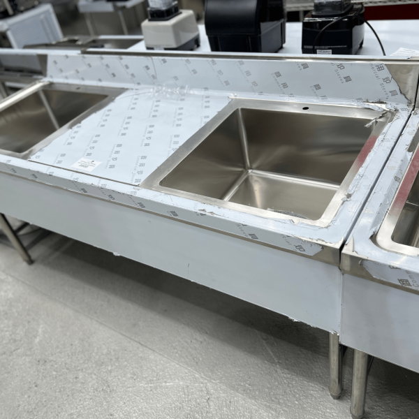 6ft Heavy Duty Double Sink w/middle drainboard